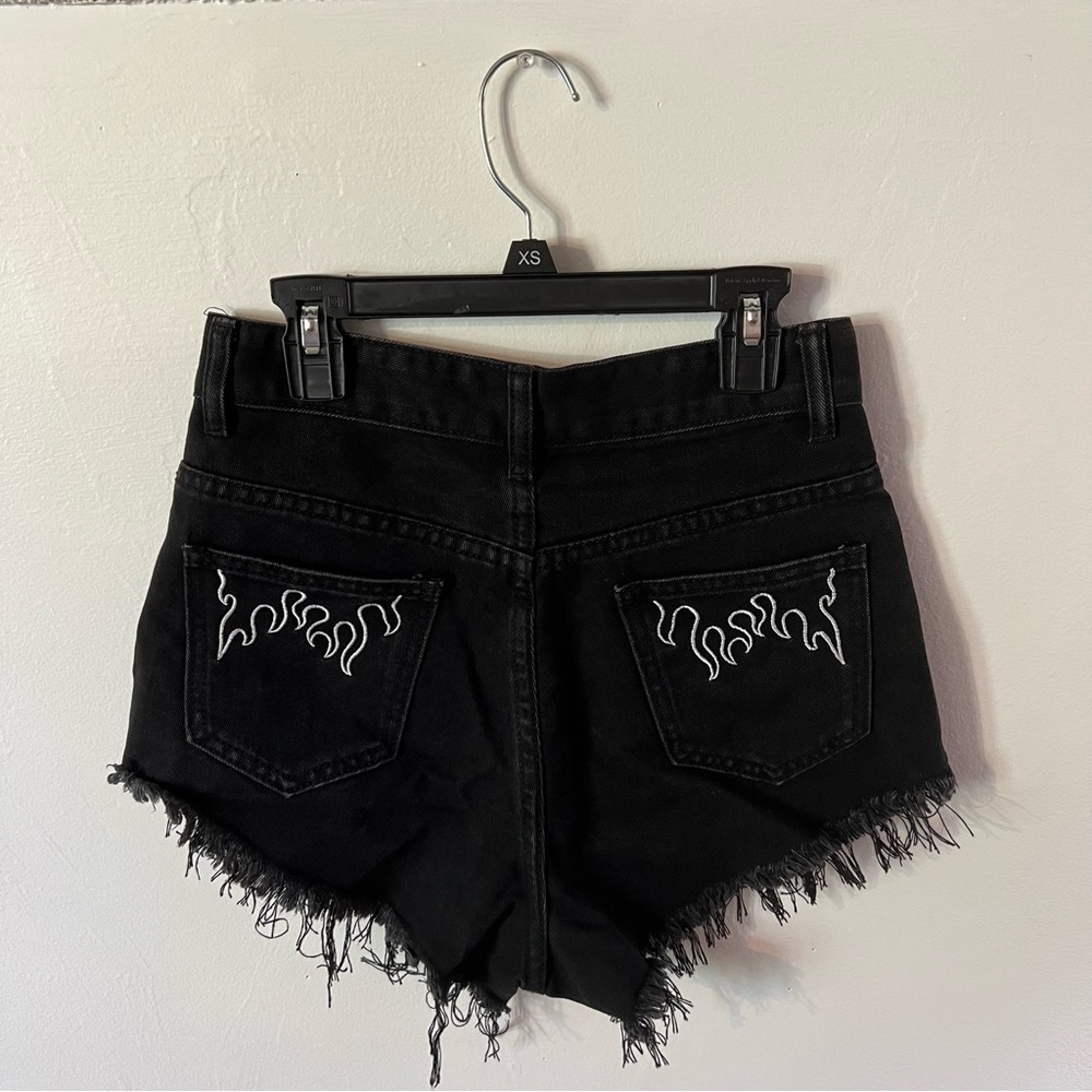 Raw Hem Fire Embroidery Denim Shorts